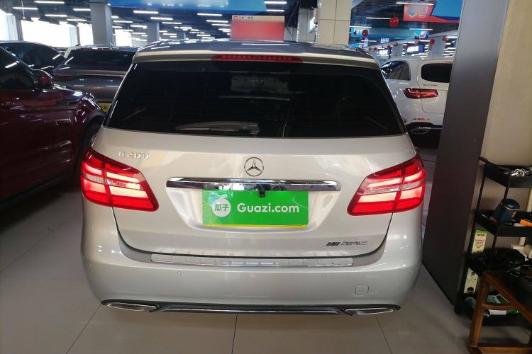 Used Mercedes-Benz B-Class 2018 B 200 Fashion Model Exterior 4
