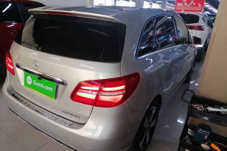 Used Mercedes-Benz B-Class 2018 B 200 Fashion Model Exterior 5