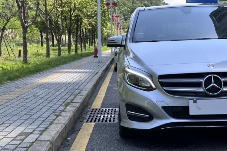 Used Mercedes-Benz B-Class 2018 B 200 Fashion Model Exterior 6