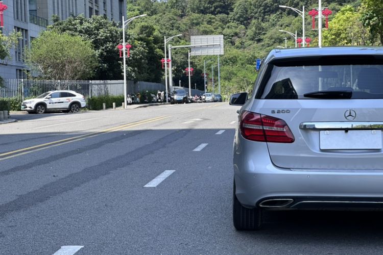 Used Mercedes-Benz B-Class 2018 B 200 Fashion Model Exterior 7