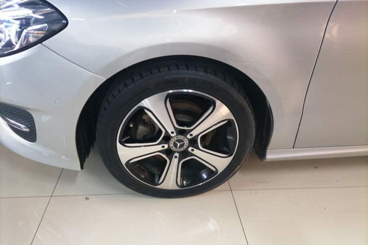 Used Mercedes-Benz B-Class 2018 B 200 Fashion Model Exterior 7