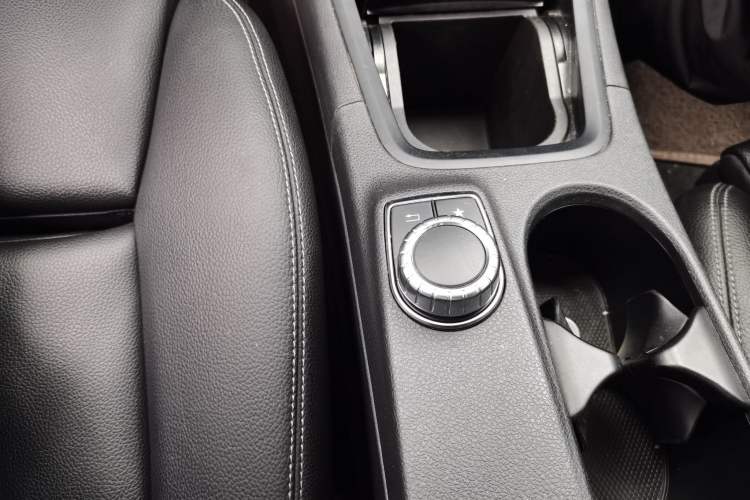 Used Mercedes-Benz B-Class 2018 B 200 Sport Edition Gear Lever