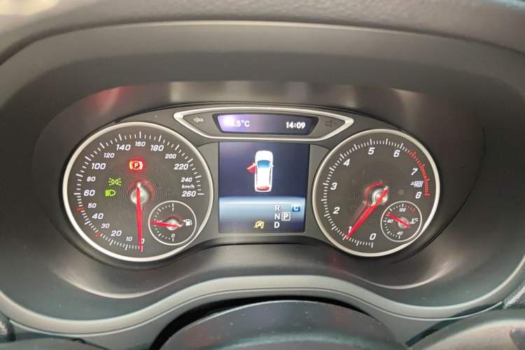 Used Mercedes-Benz B-Class 2018 B 200 Fashion Model Instrument Cluster