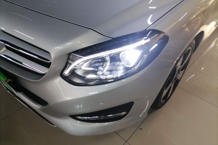 Used Mercedes-Benz B-Class 2018 B 200 Fashion Model Left Front Headlight