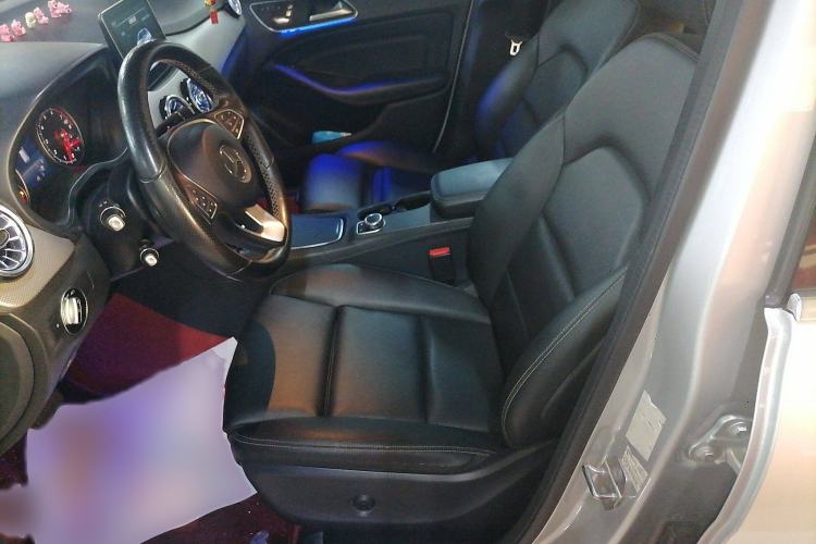 Used Mercedes-Benz B-Class 2018 B 200 Fashion Model Left Front Seat
