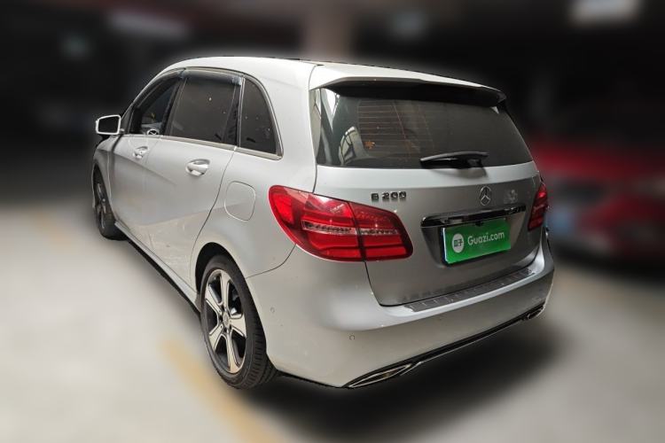 Used Mercedes-Benz B-Class 2018 B 200 Fashion Model Rear Left 45 Deg