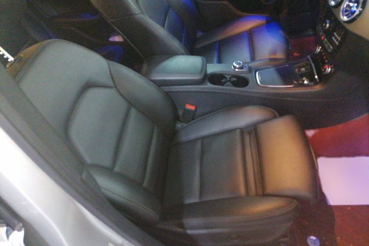 Used Mercedes-Benz B-Class 2018 B 200 Fashion Model Right Front Seat