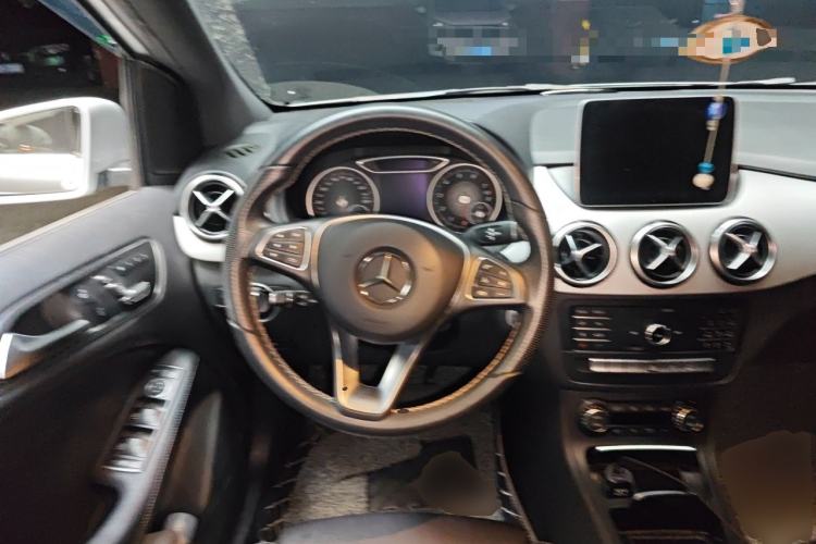 Used Mercedes-Benz B-Class 2018 B 200 Fashion Model Steering Wheel