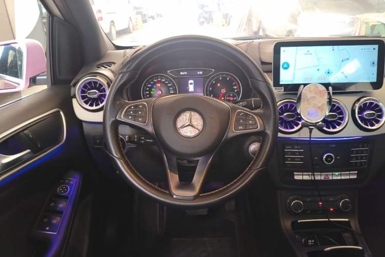 Used Mercedes-Benz B-Class 2018 B 200 Sport Edition Steering Wheel