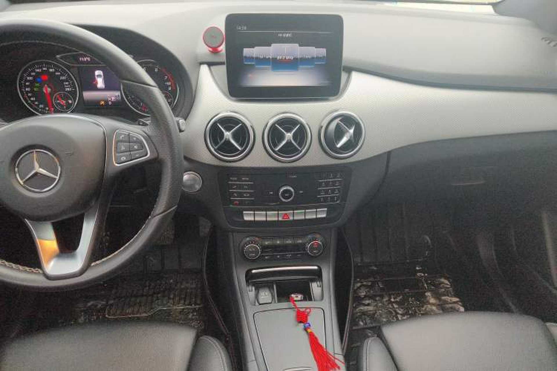 Used Mercedes-Benz B-Class 2018 B 200 Fashion Model Audio And AC Panel