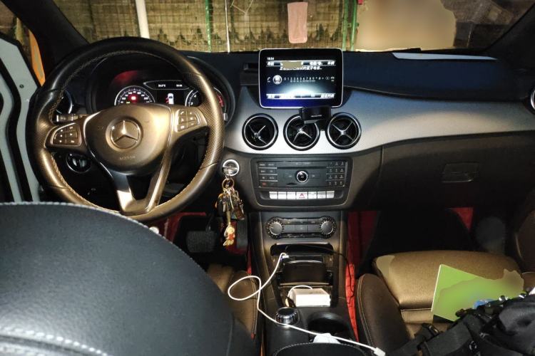 Used Mercedes-Benz B-Class 2018 B 200 Sport Edition Center Console