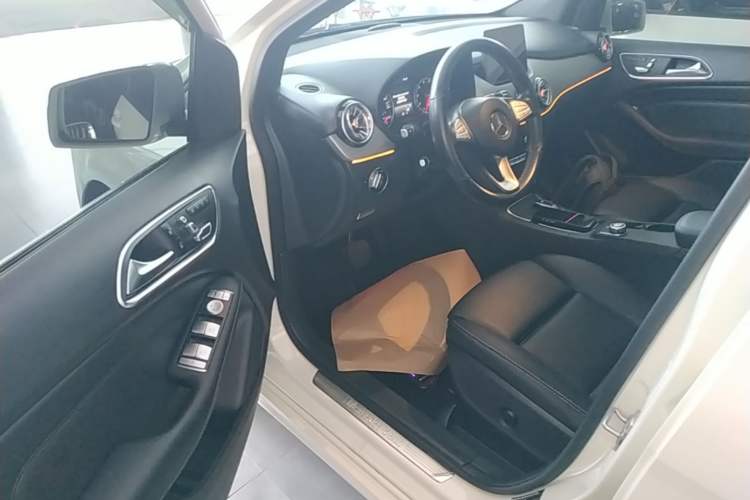 Used Mercedes-Benz B-Class 2018 B 200 Fashion Model Driver Seat
