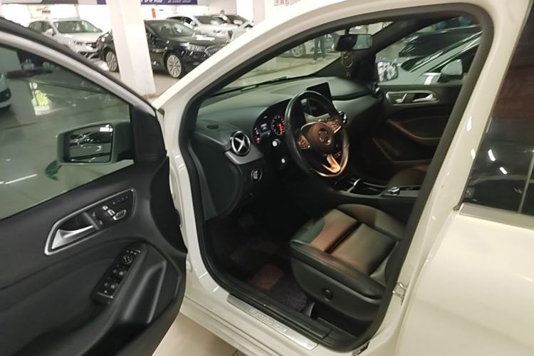 Used Mercedes-Benz B-Class 2018 B 200 Fashion Model Driver Seat
