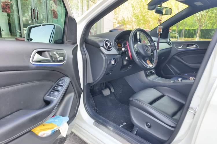 Used Mercedes-Benz B-Class 2018 B 200 Fashion Model Driver Seat