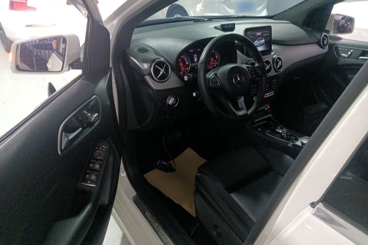 Used Mercedes-Benz B-Class 2018 B 200 Fashion Model Driver Seat