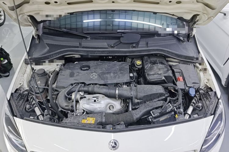 Used Mercedes-Benz B-Class 2018 B 200 Sport Edition Engine Bay