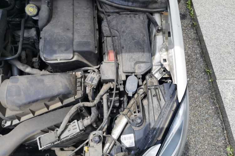 Used Mercedes-Benz B-Class 2018 B 200 Sport Edition Engine Bay Left