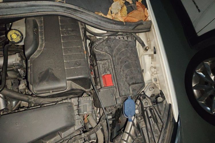 Used Mercedes-Benz B-Class 2018 B 200 Sport Edition Engine Bay Left