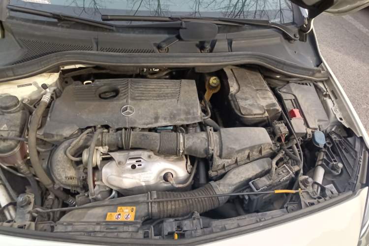 Used Mercedes-Benz B-Class 2018 B 200 Sport Edition Engine Bay