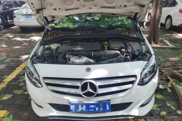 Used Mercedes-Benz B-Class 2018 B 200 Sport Edition Engine Bay