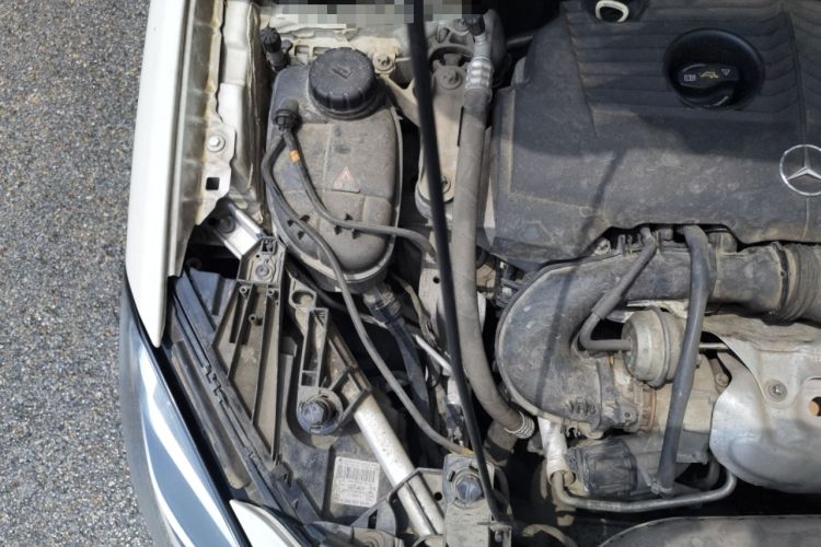 Used Mercedes-Benz B-Class 2018 B 200 Sport Edition Engine Bay Right