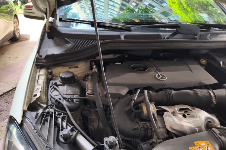 Used Mercedes-Benz B-Class 2018 B 200 Sport Edition Engine Bay Right
