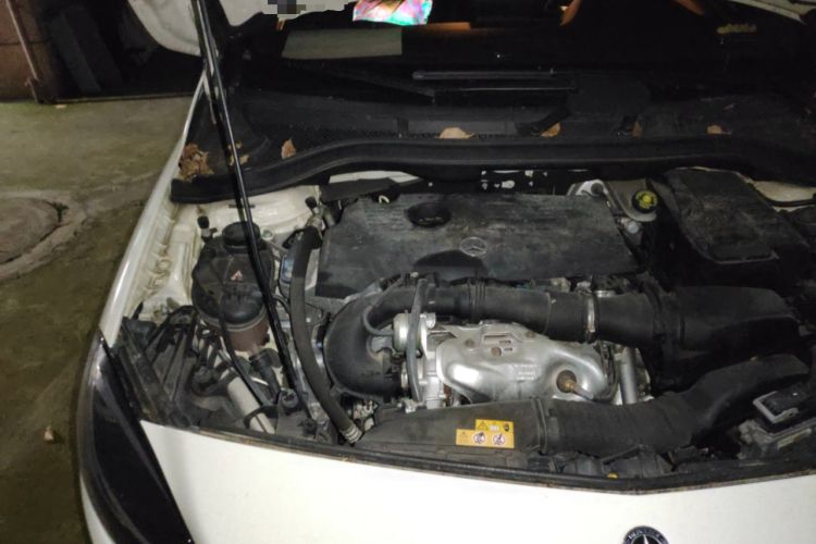 Used Mercedes-Benz B-Class 2018 B 200 Sport Edition Engine Bay Right
