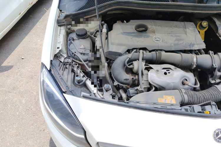 Used Mercedes-Benz B-Class 2018 B 200 Sport Edition Engine Bay Right
