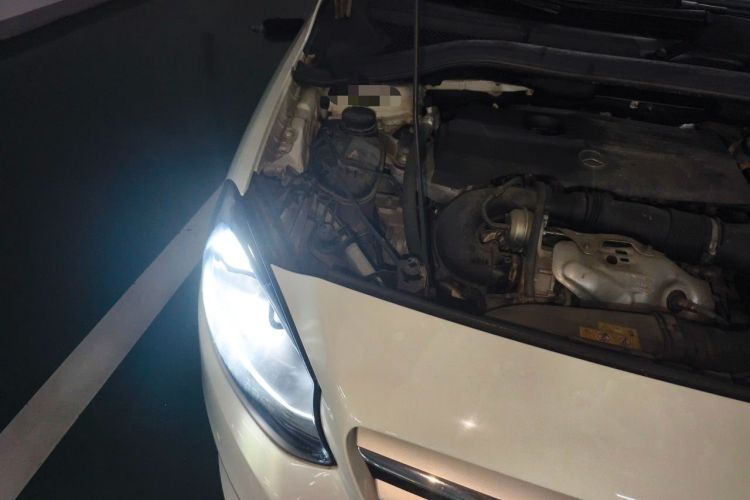 Used Mercedes-Benz B-Class 2018 B 200 Sport Edition Engine Bay Right