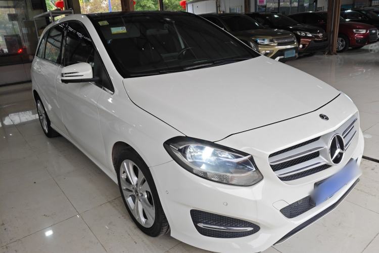 Used Mercedes-Benz B-Class 2018 B 200 Sport Edition Exterior 1