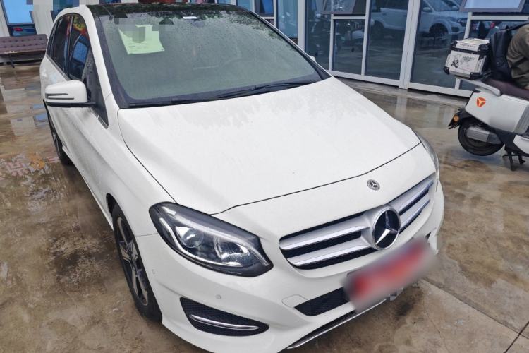 Used Mercedes-Benz B-Class 2018 B 200 Fashion Model Exterior 1