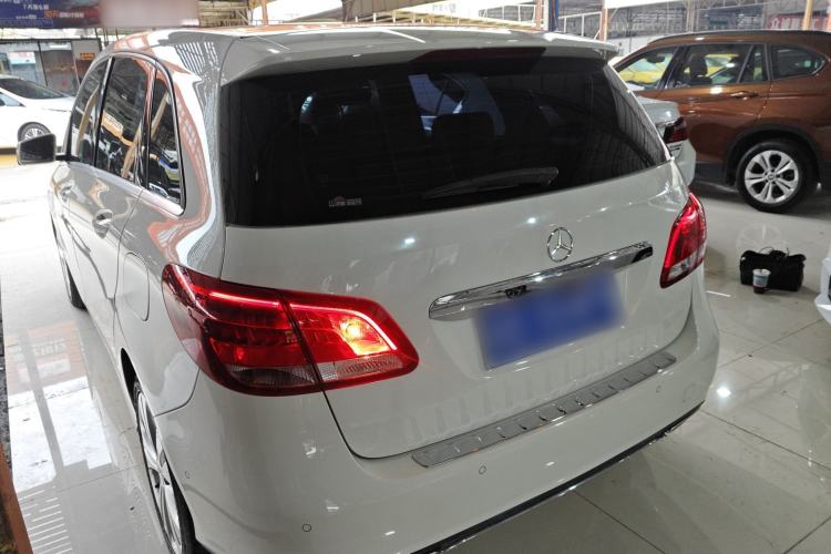 Used Mercedes-Benz B-Class 2018 B 200 Sport Edition Exterior 2