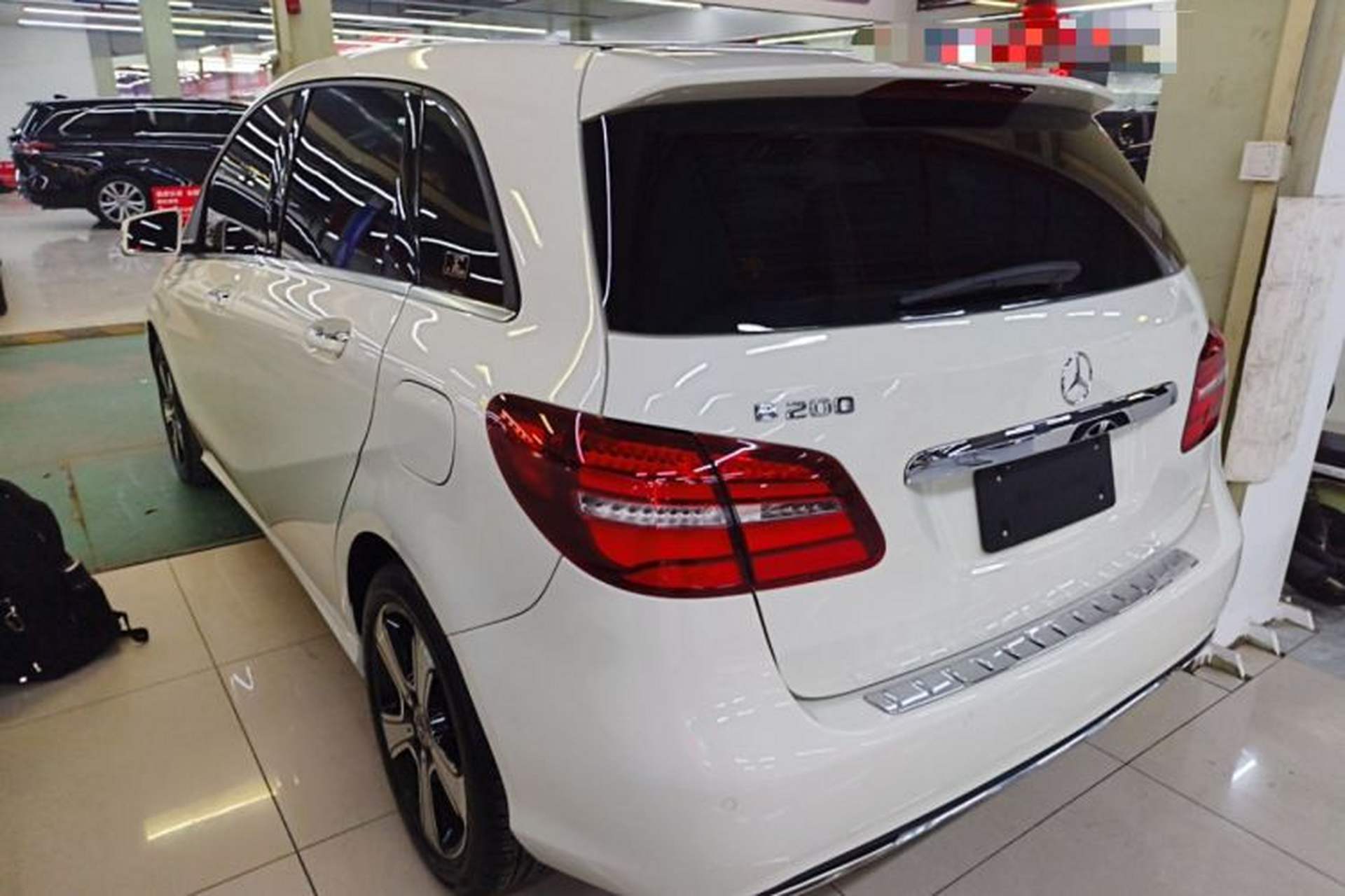 Used Mercedes-Benz B-Class 2018 B 200 Fashion Model Exterior 2