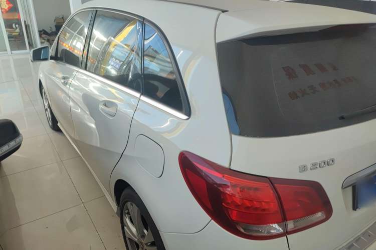 Used Mercedes-Benz B-Class 2018 B 200 Sport Edition Exterior 5