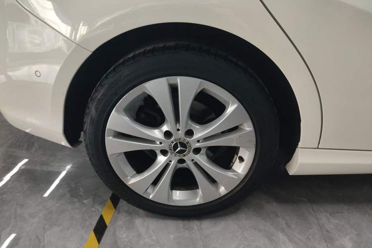 Used Mercedes-Benz B-Class 2018 B 200 Sport Edition Exterior 8