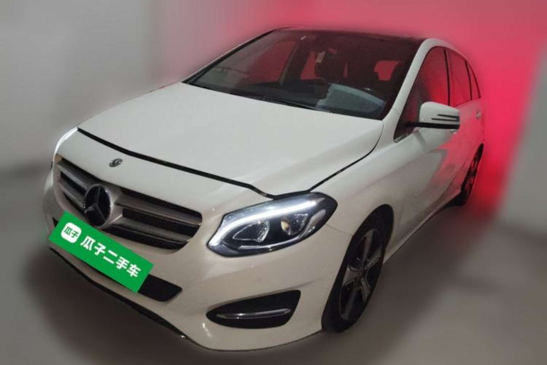 Used Mercedes-Benz B-Class 2018 B 200 Fashion Model Front Left 45 Deg