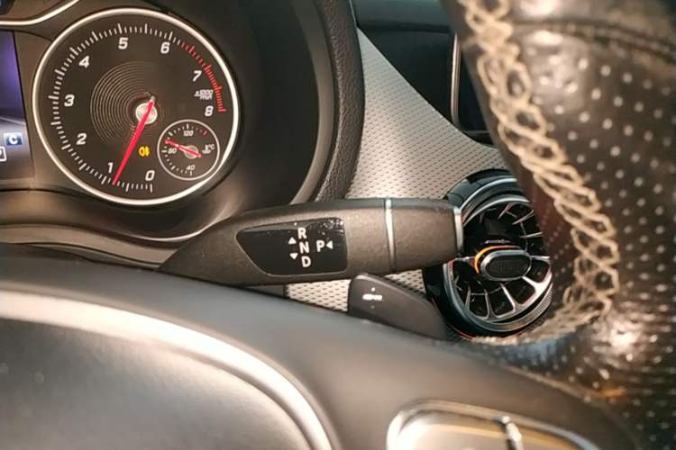 Used Mercedes-Benz B-Class 2018 B 200 Fashion Model Gear Lever