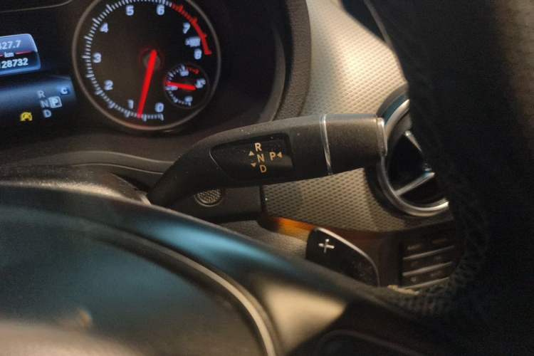 Used Mercedes-Benz B-Class 2018 B 200 Fashion Model Gear Lever
