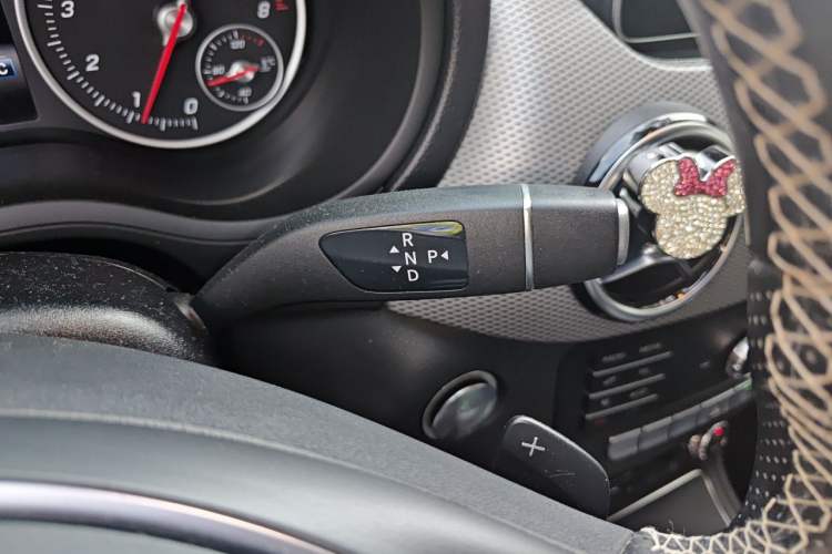 Used Mercedes-Benz B-Class 2018 B 200 Fashion Model Gear Lever
