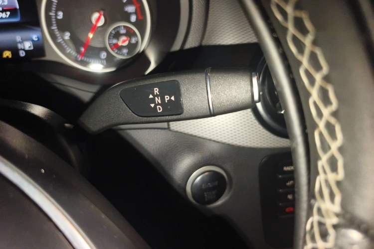 Used Mercedes-Benz B-Class 2018 B 200 Sport Edition Gear Lever