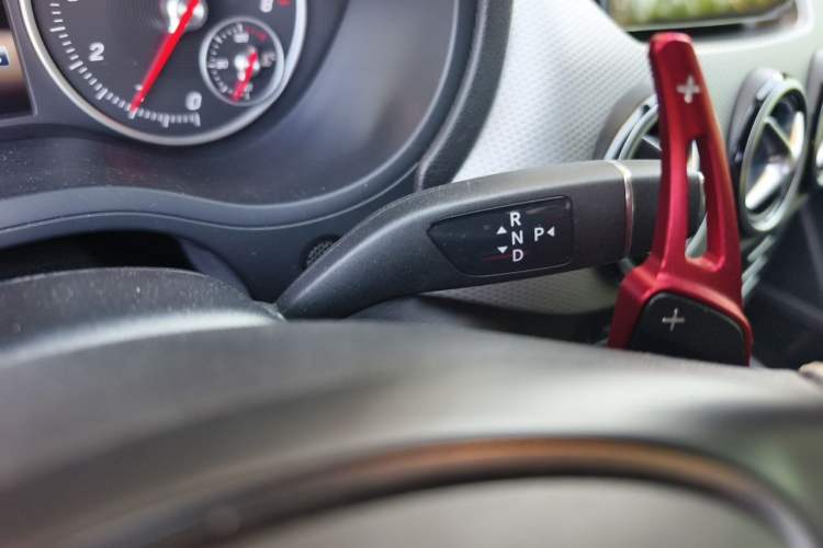 Used Mercedes-Benz B-Class 2018 B 200 Fashion Model Gear Lever