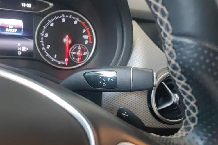 Used Mercedes-Benz B-Class 2018 B 200 Sport Edition Gear Lever