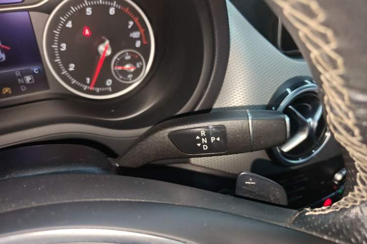Used Mercedes-Benz B-Class 2018 B 200 Fashion Model Gear Lever