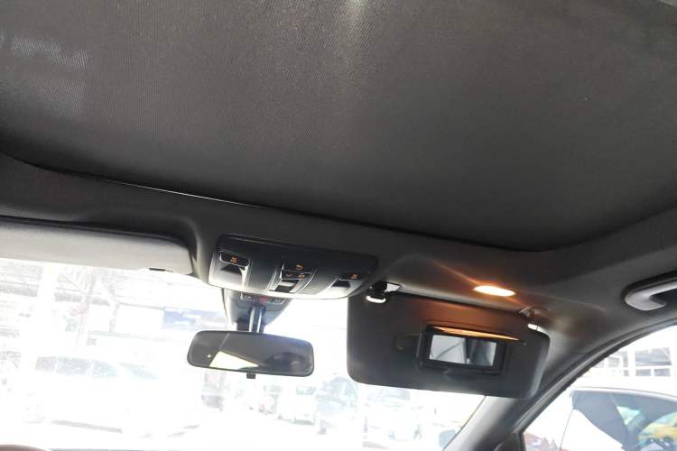 Used Mercedes-Benz B-Class 2018 B 200 Sport Edition Headliner