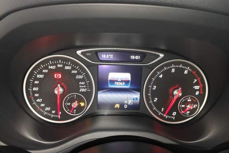 Used Mercedes-Benz B-Class 2018 B 200 Sport Edition Instrument Cluster