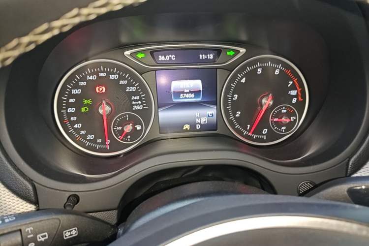 Used Mercedes-Benz B-Class 2018 B 200 Sport Edition Instrument Cluster