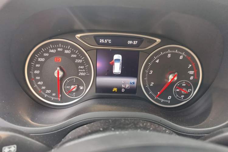 Used Mercedes-Benz B-Class 2018 B 200 Fashion Model Instrument Cluster