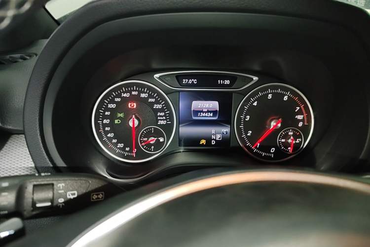 Used Mercedes-Benz B-Class 2018 B 200 Fashion Model Instrument Cluster