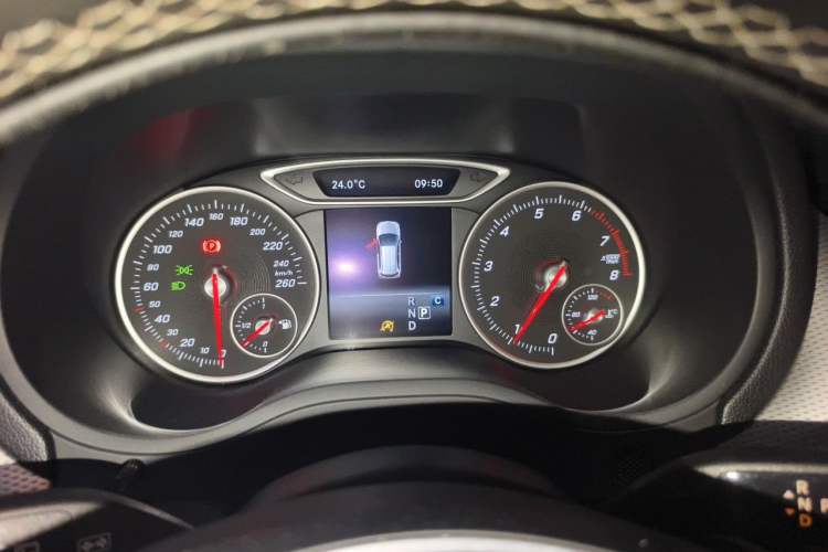 Used Mercedes-Benz B-Class 2018 B 200 Sport Edition Instrument Cluster
