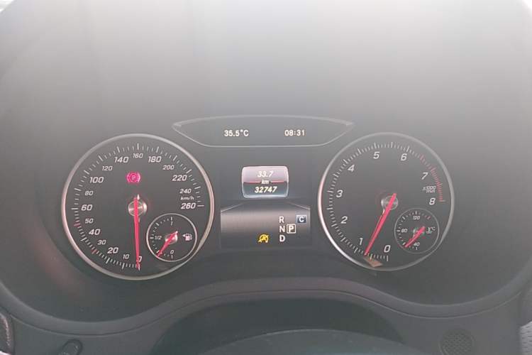 Used Mercedes-Benz B-Class 2018 B 200 Sport Edition Instrument Cluster